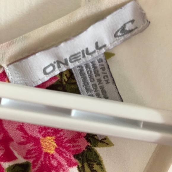 Floral O’Neill peplum tank - Picture 3 of 9